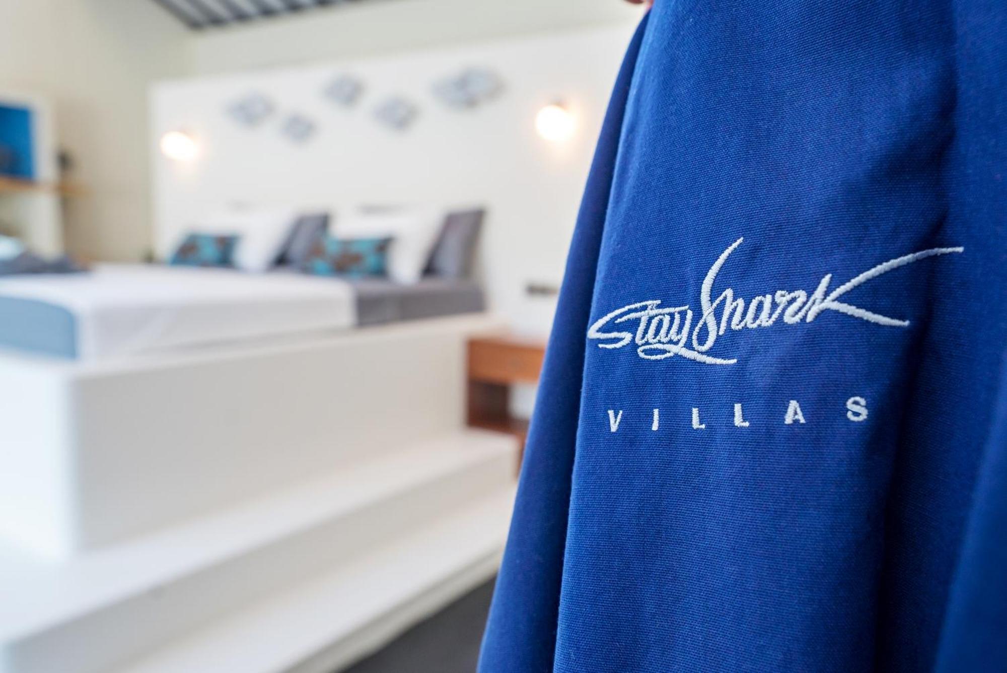 Stay Shark Villas Gili Air Esterno foto