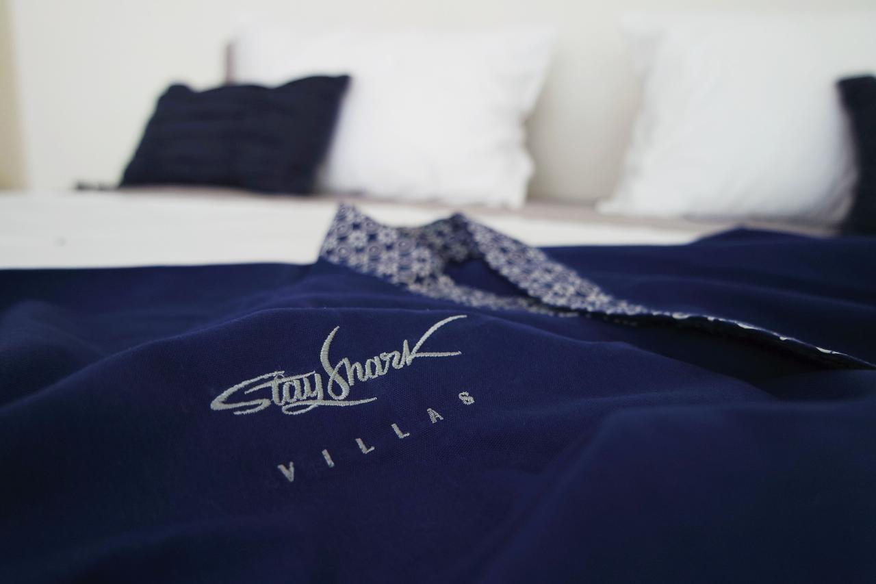 Stay Shark Villas Gili Air Esterno foto